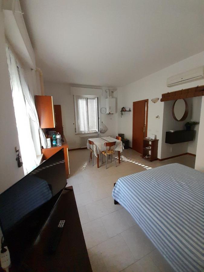 Breve Ristoro Apartment Парма Екстериор снимка